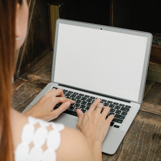 Andrea Bento Martins